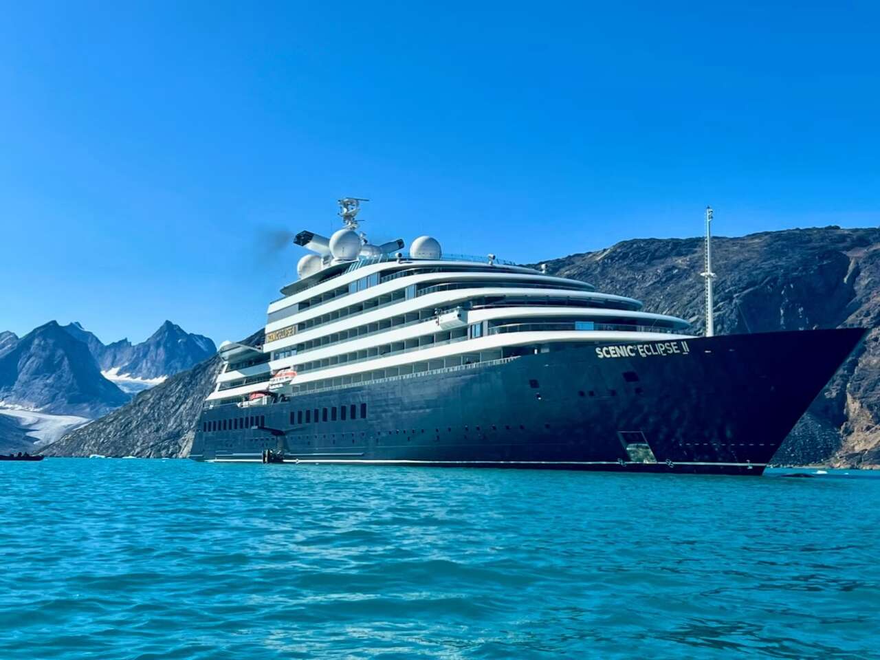 Antarktika'dan Bodrum'a... Dünyanın En Lüks Keşif Gemisi İlk Kez Bodrum Limanı'nda Dünyanın En Lüks Keşif Gemisi Scenic Eclipse 6